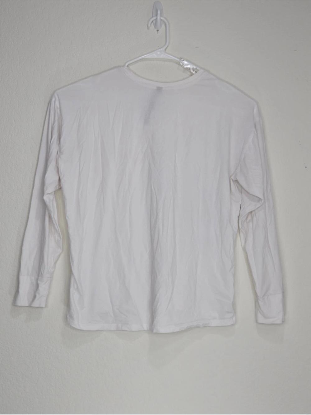 VUORI Long-Sleeve Feather Tee White Size M Womens - Picture 2 of 6